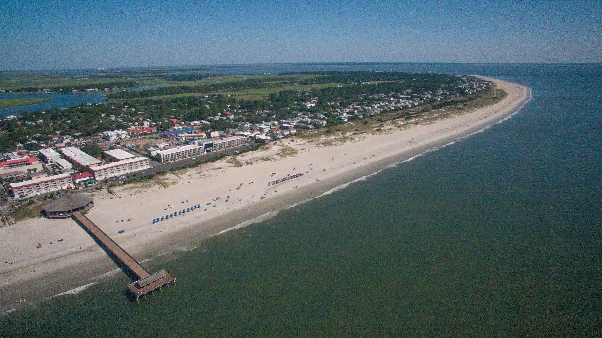 Hotel Tybee Тайби Айлънд Екстериор снимка